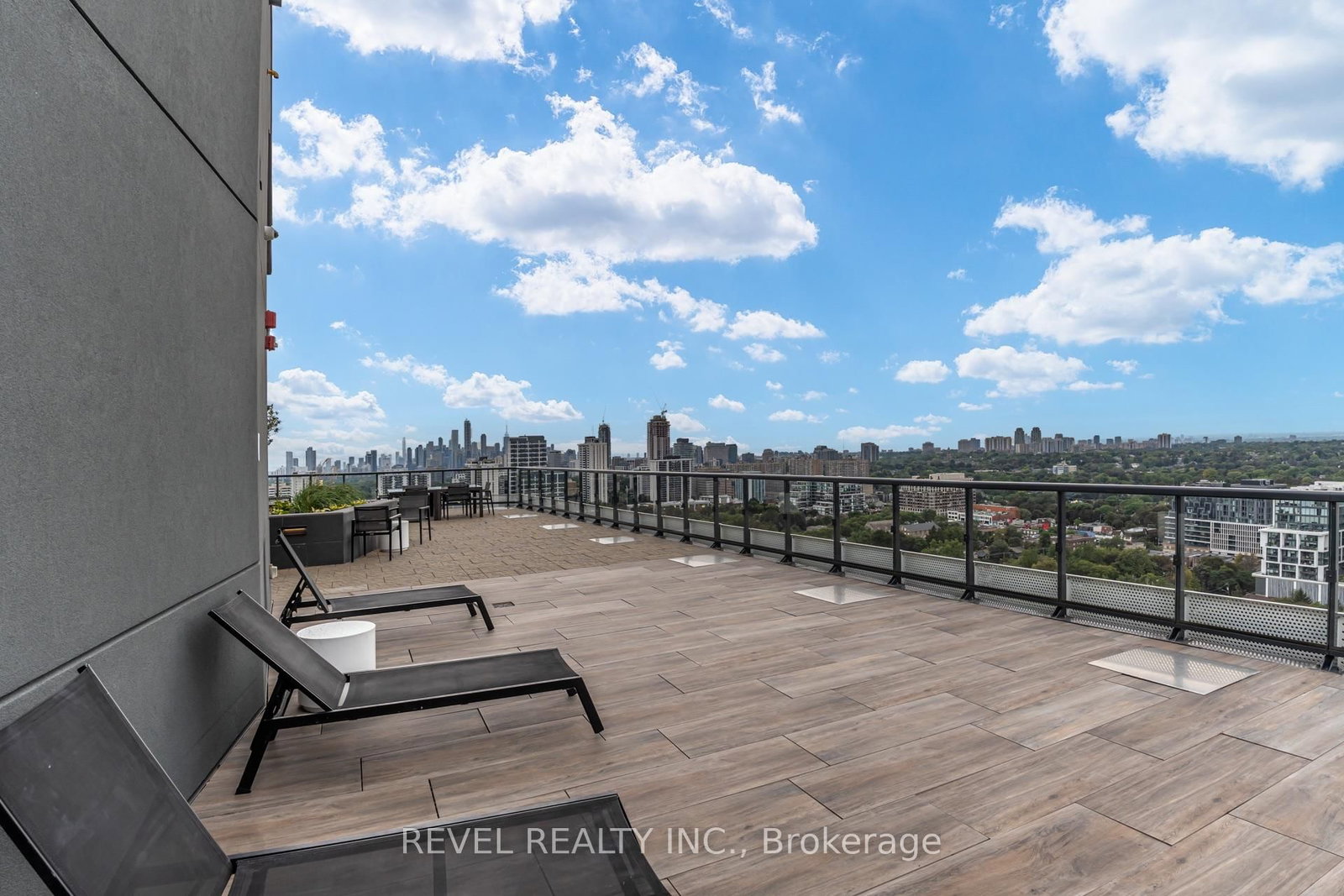 11 Lillian Street • #1107 • Toronto, ON photo 27