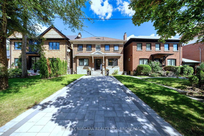 38 Yonge Boulevard