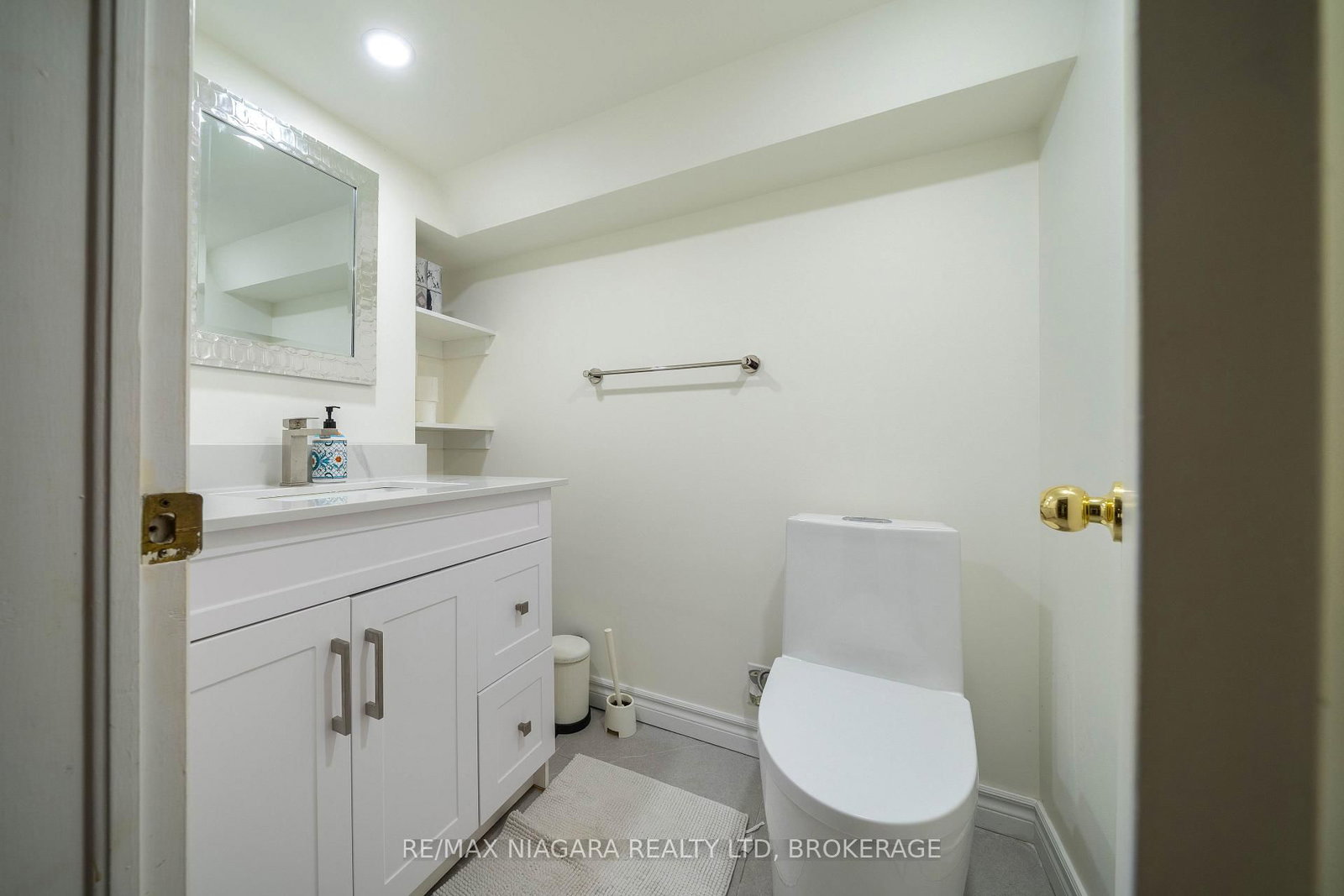 38 Yonge Boulevard • Toronto, ON photo 38