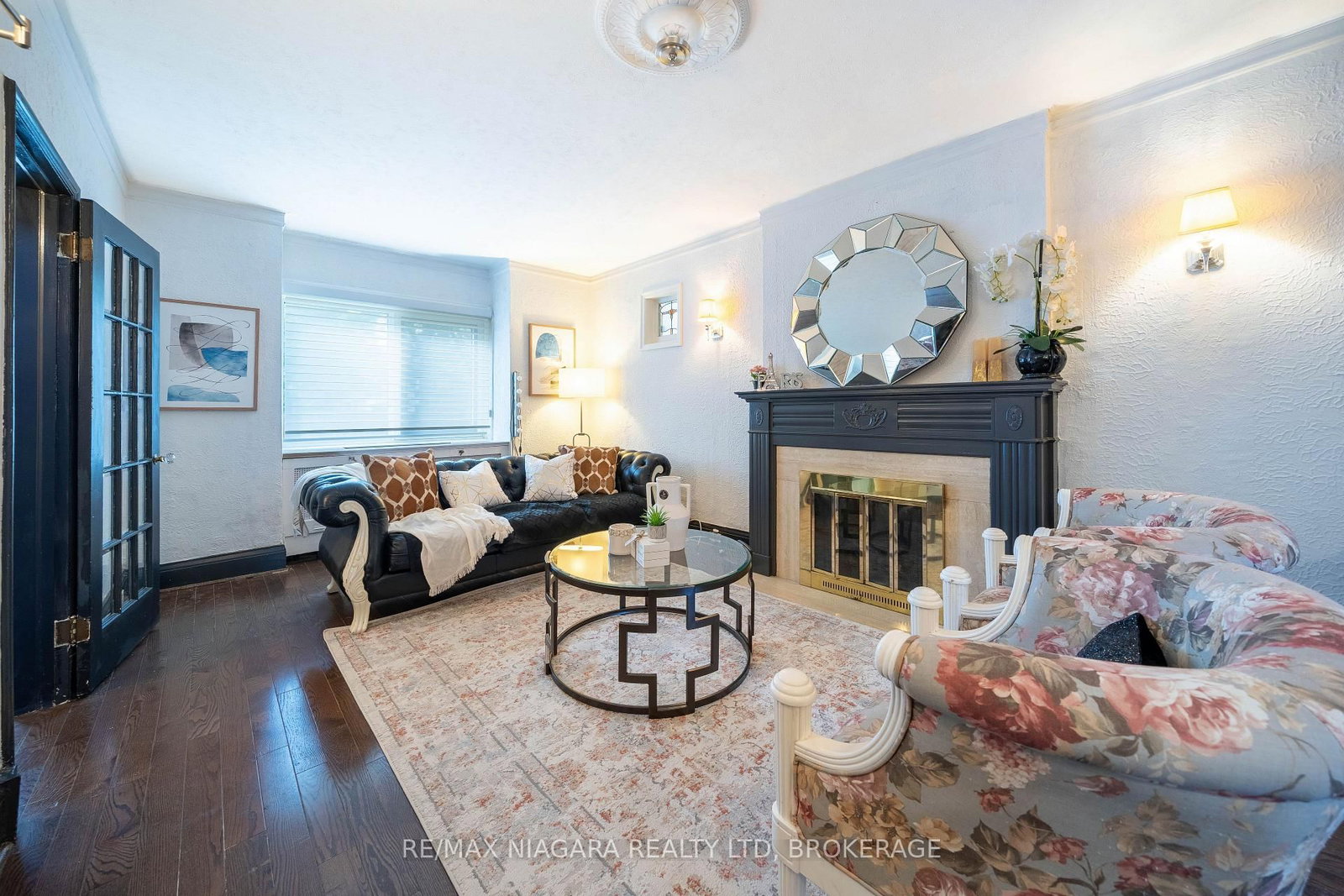 38 Yonge Boulevard • Toronto, ON photo 9