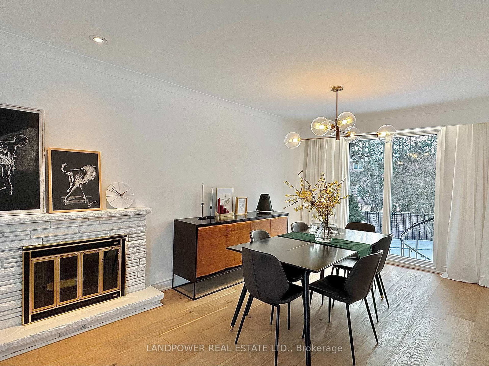 9 Alderdale Court • Toronto, ON photo 4