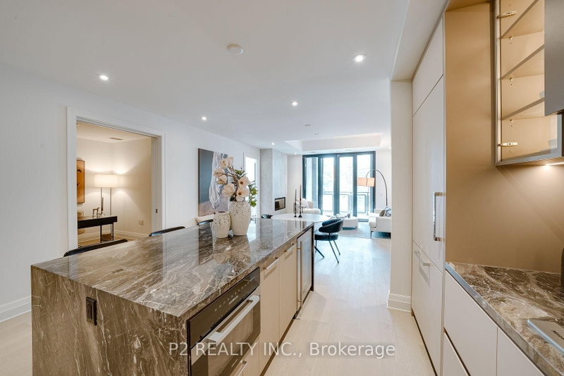 208 - 2 Forest Hill