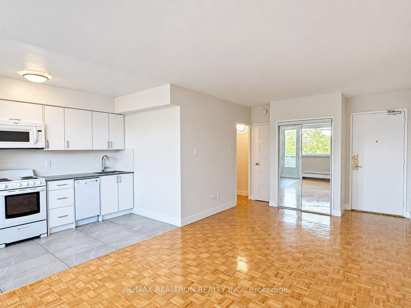 503 - 276 St George Street
