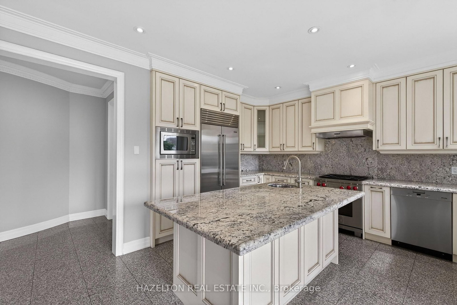 173 Holmes Avenue • Toronto, ON photo 14