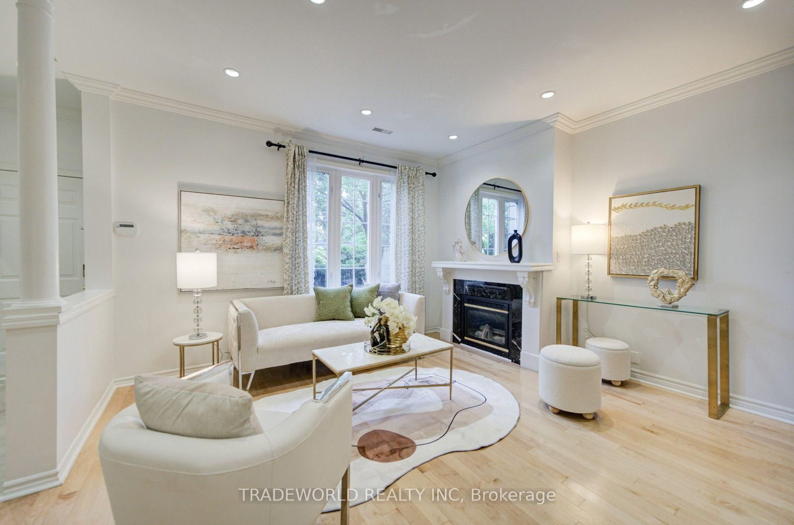 37 Avondale Avenue • #513 • Toronto, ON photo 13
