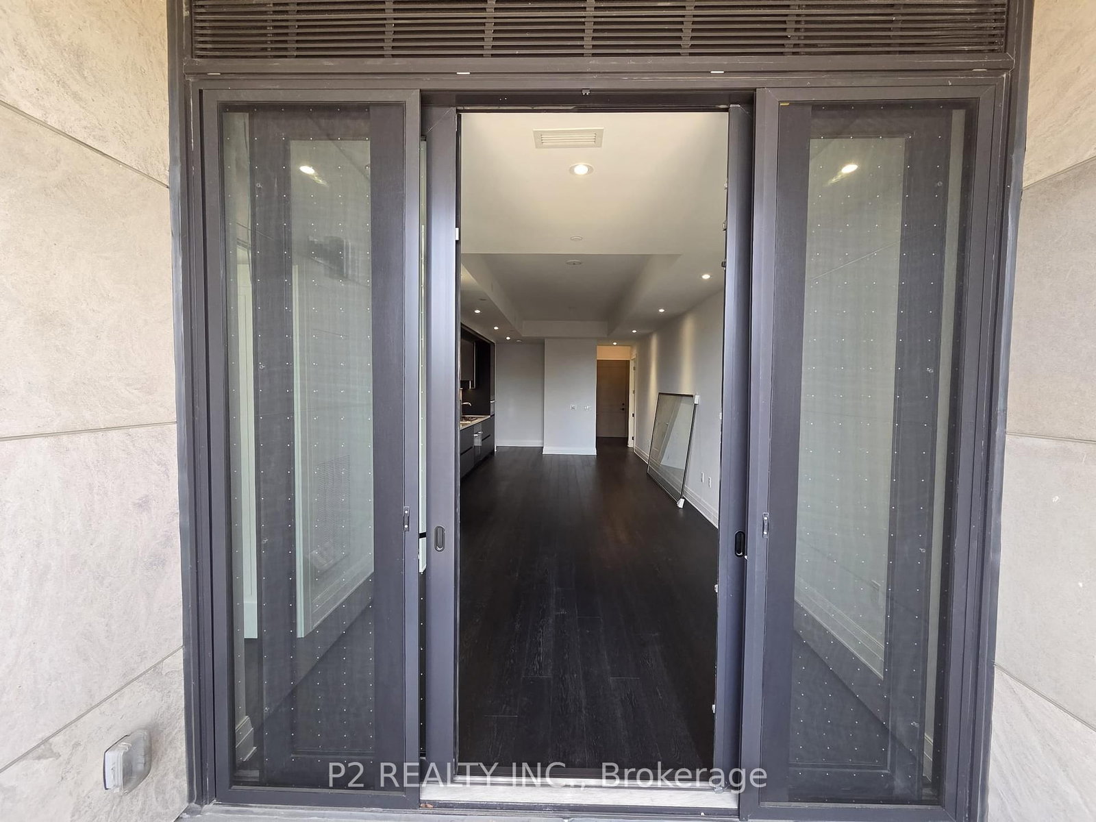 2 Forest Hill • #407 • Toronto, ON photo 5