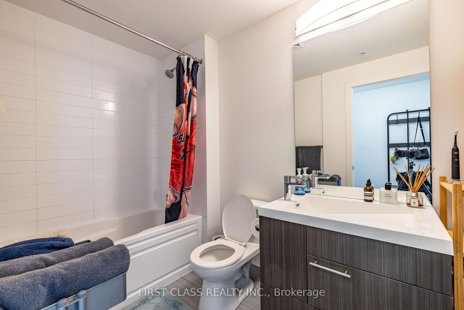 199 Richmond St W Street • #1105 • Toronto, ON photo 16