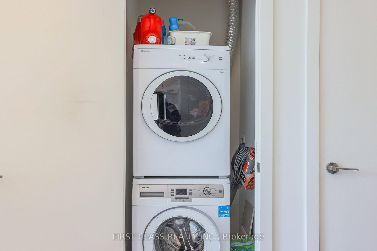 199 Richmond St W Street • #1105 • Toronto, ON photo 19