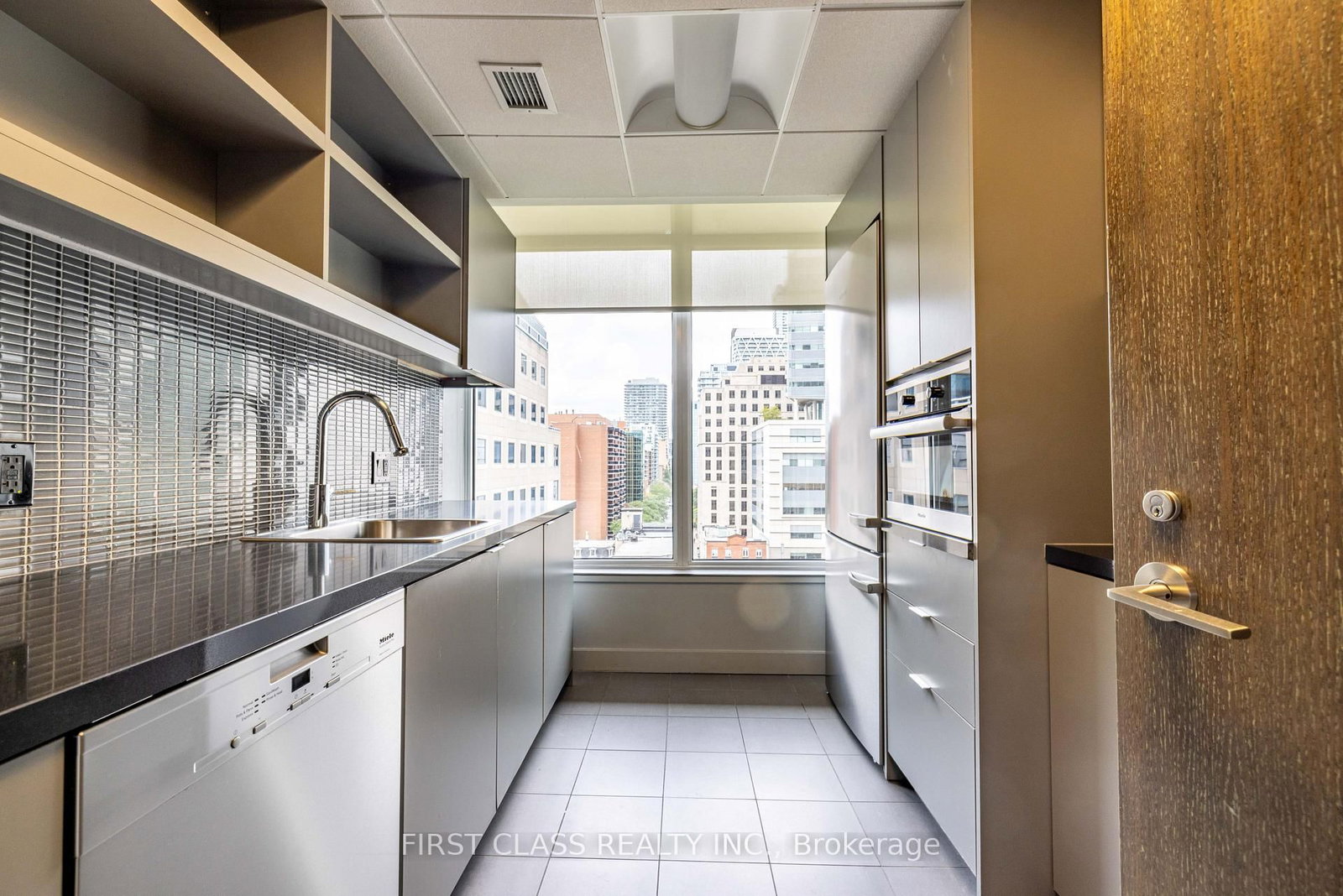 199 Richmond St W Street • #1105 • Toronto, ON photo 26