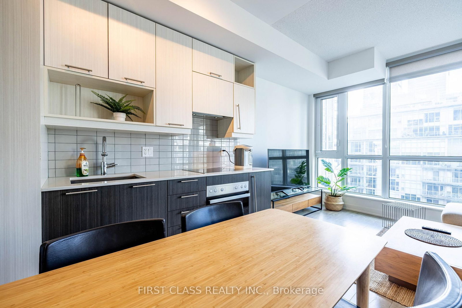 199 Richmond St W Street • #1105 • Toronto, ON photo 7