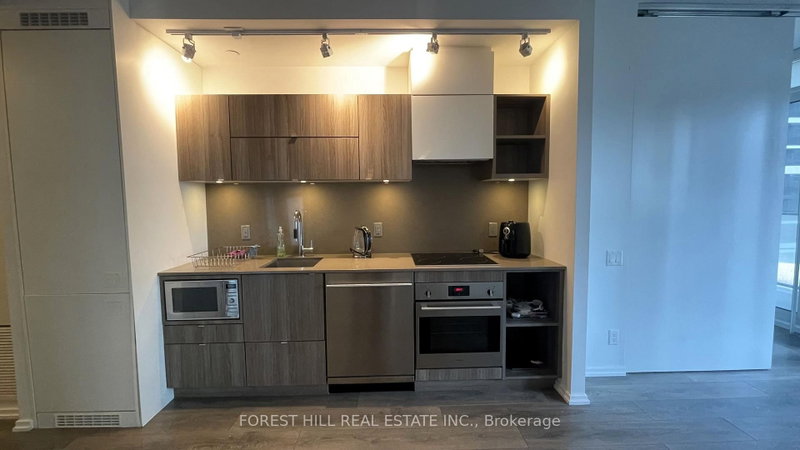 1110 - 125 Peter Street
