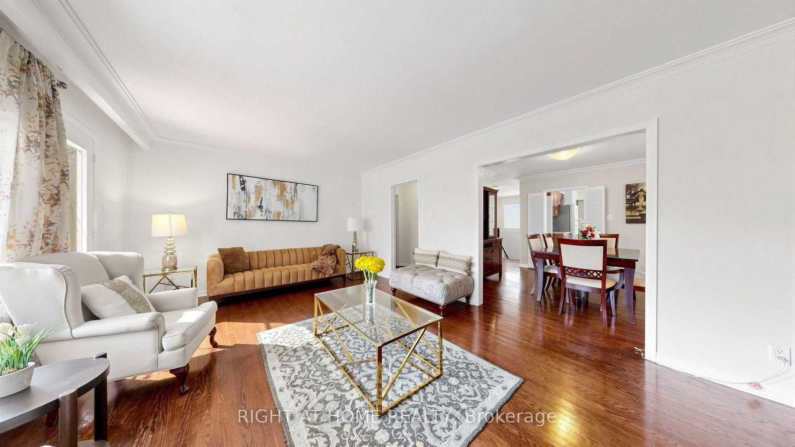 7 The Links Road • Toronto, ON photo 7