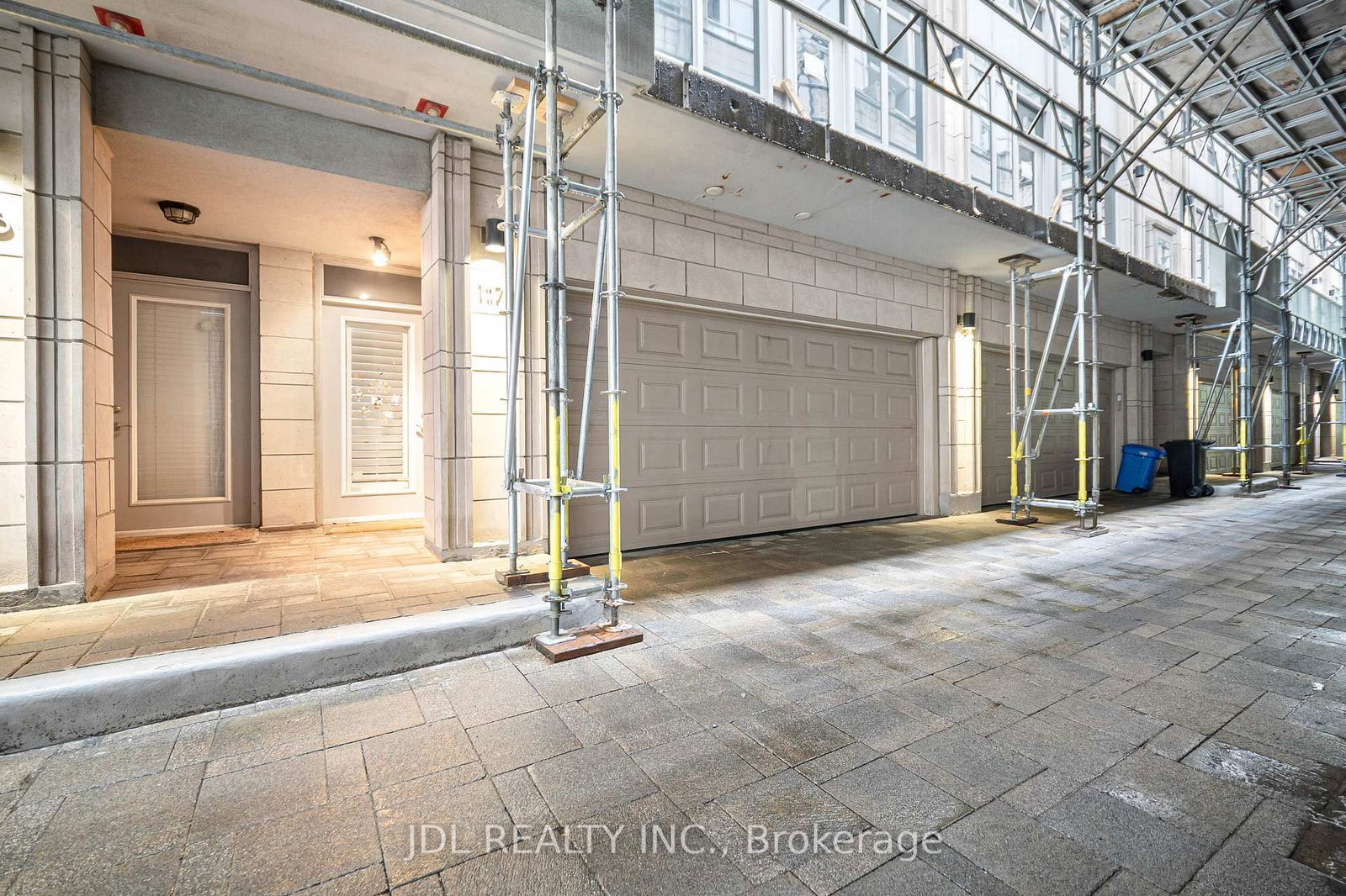 761 Bay Street • #TH07 • Toronto, ON photo 36