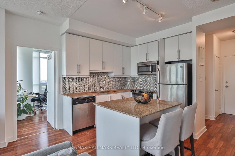 1309 - 1171 Queen Street W