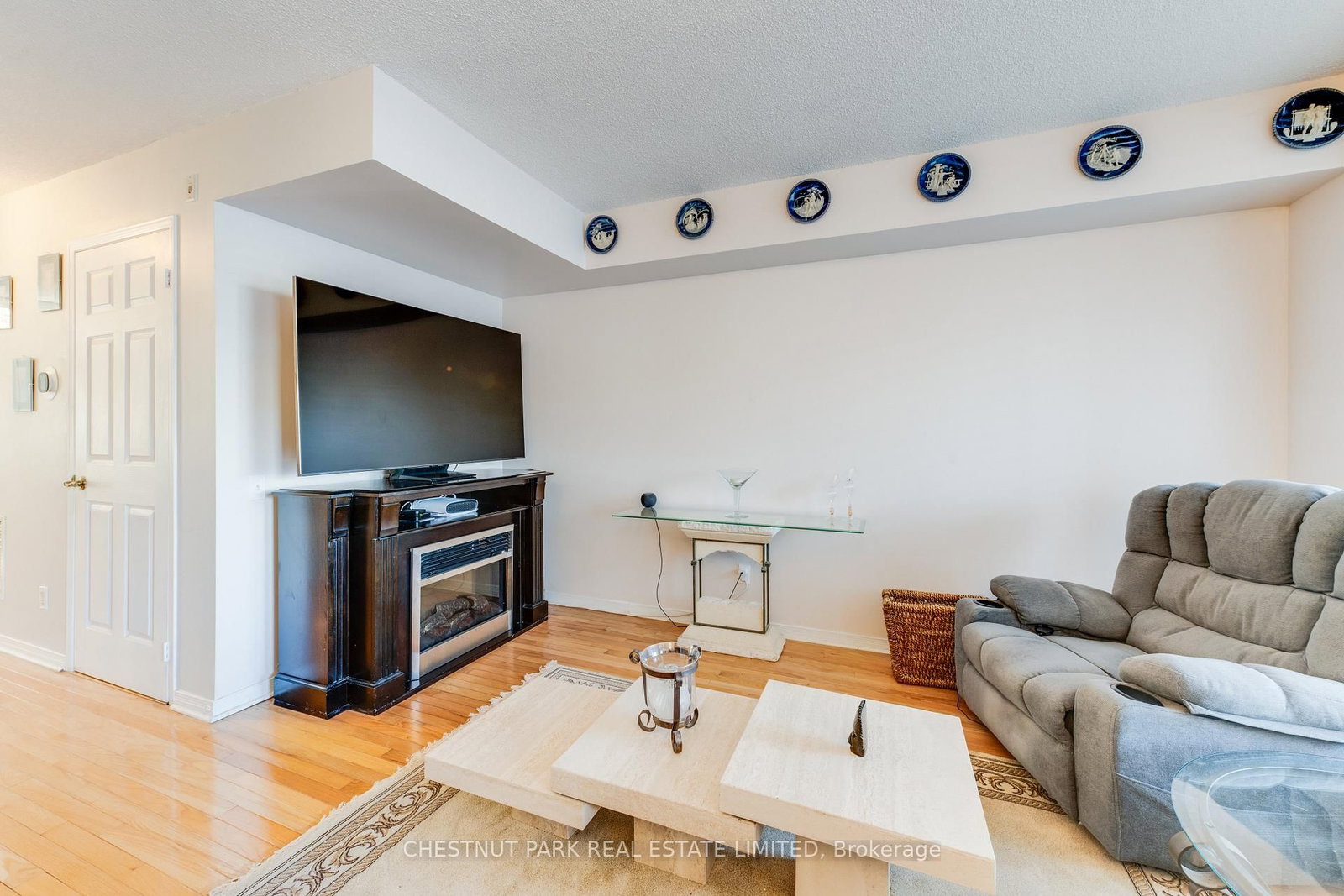 140 Bathurst Street • #TH8 • Toronto, ON photo 12