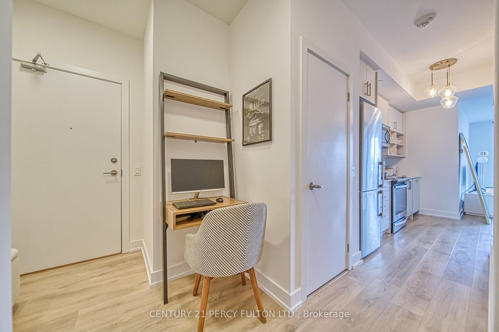 312 - 128 Fairview Mall Drive 4