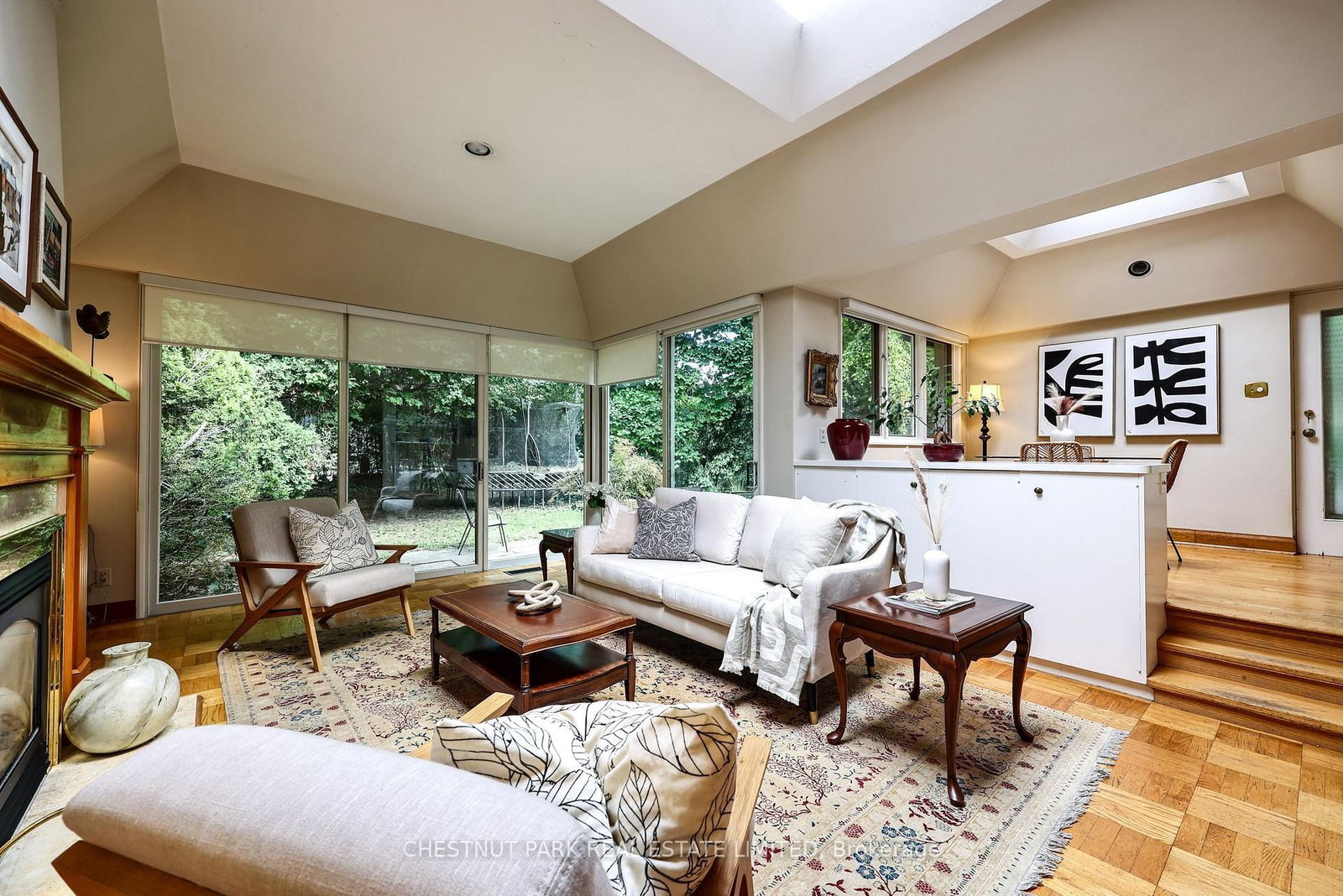 98 St. Leonards Avenue • Toronto, ON photo 16