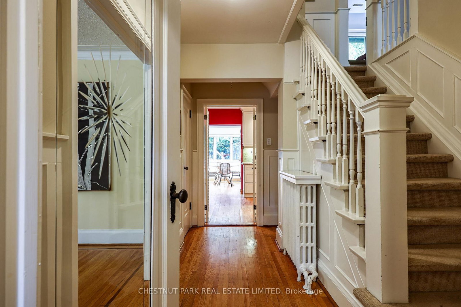 98 St. Leonards Avenue • Toronto, ON photo 3