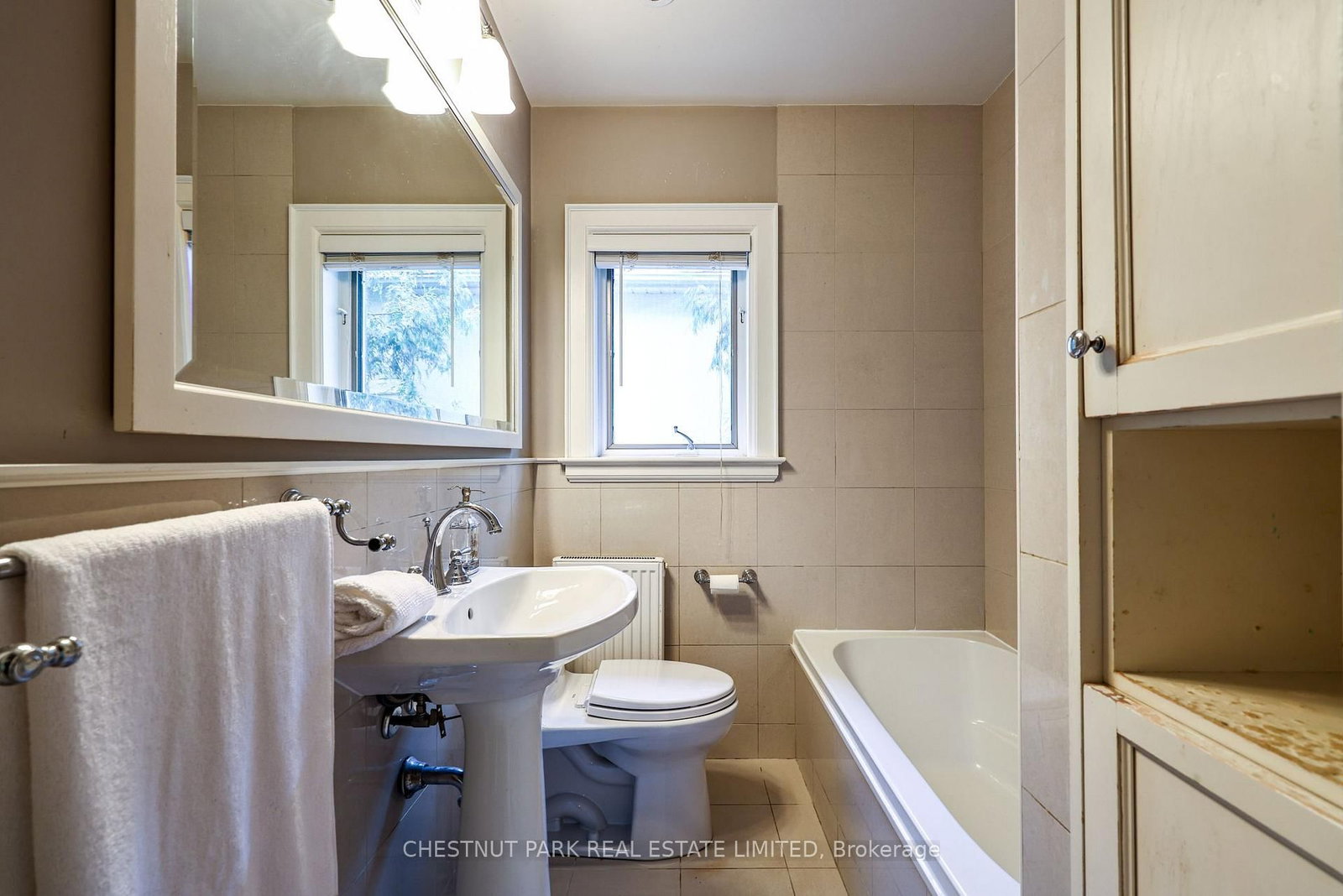 98 St. Leonards Avenue • Toronto, ON photo 30
