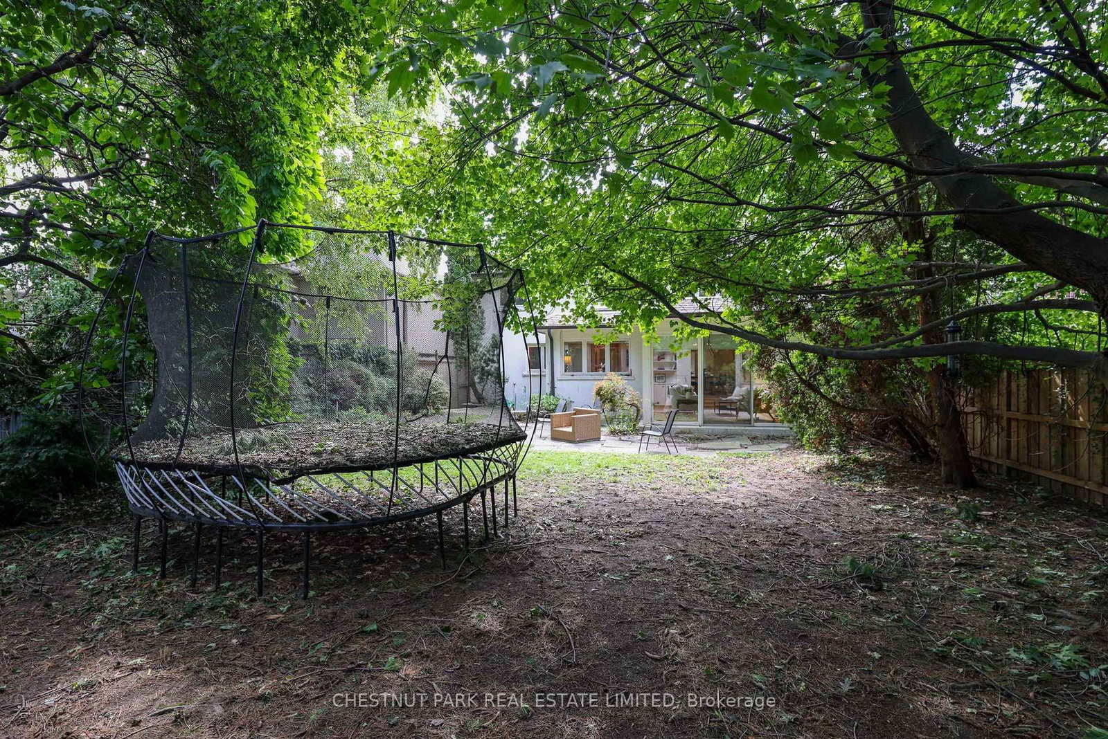 98 St. Leonards Avenue • Toronto, ON photo 41