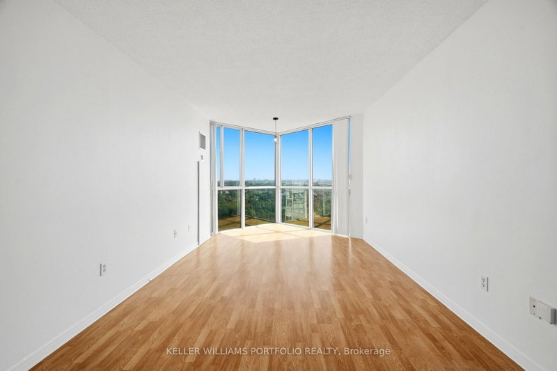 2910 - 5 Concorde Place