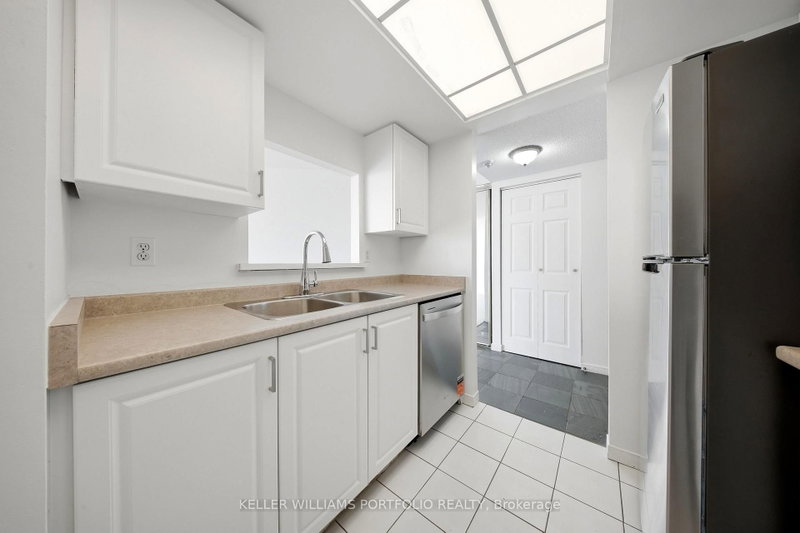 2910 - 5 Concorde Place