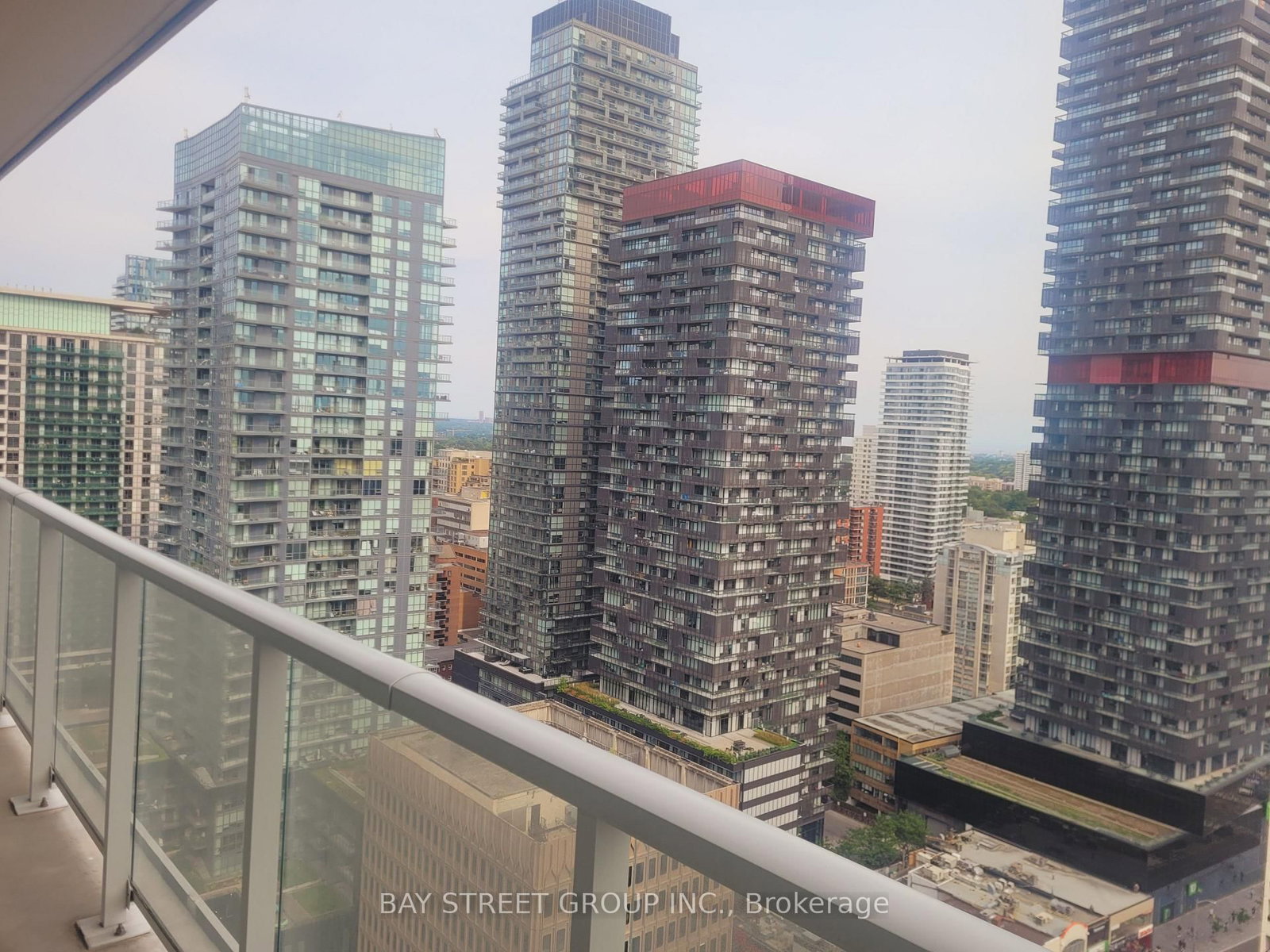33 Helendale Avenue • #2108 • Toronto, ON photo 16