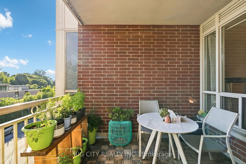455 Rosewell Toronto,ON M4R 2H9 — Photo 18