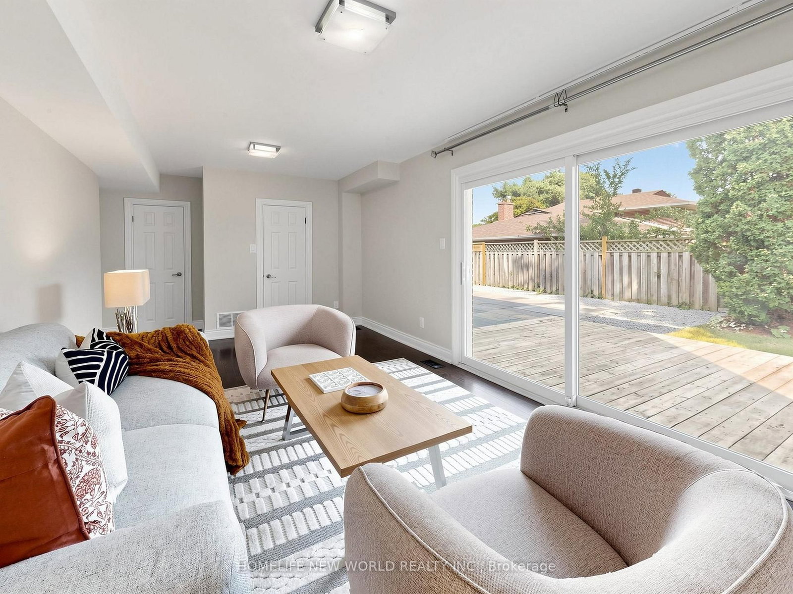 5 Alderdale Court • Toronto, ON photo 13