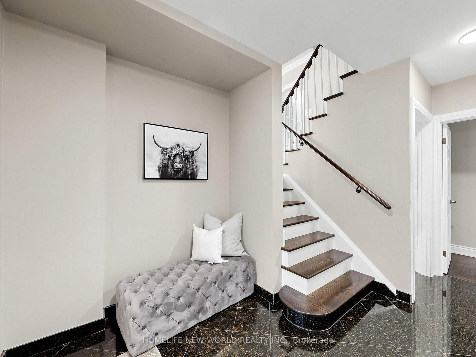 5 Alderdale Court • Toronto, ON photo 17