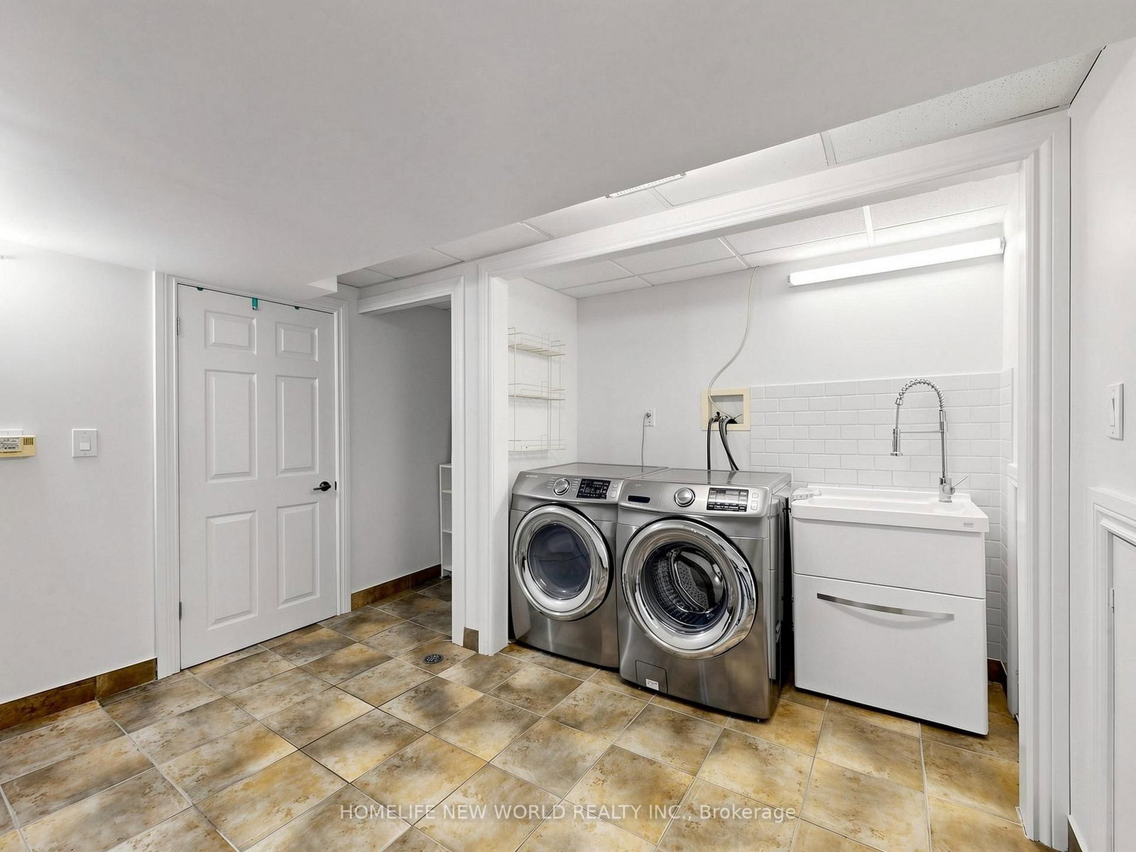 5 Alderdale Court • Toronto, ON photo 33