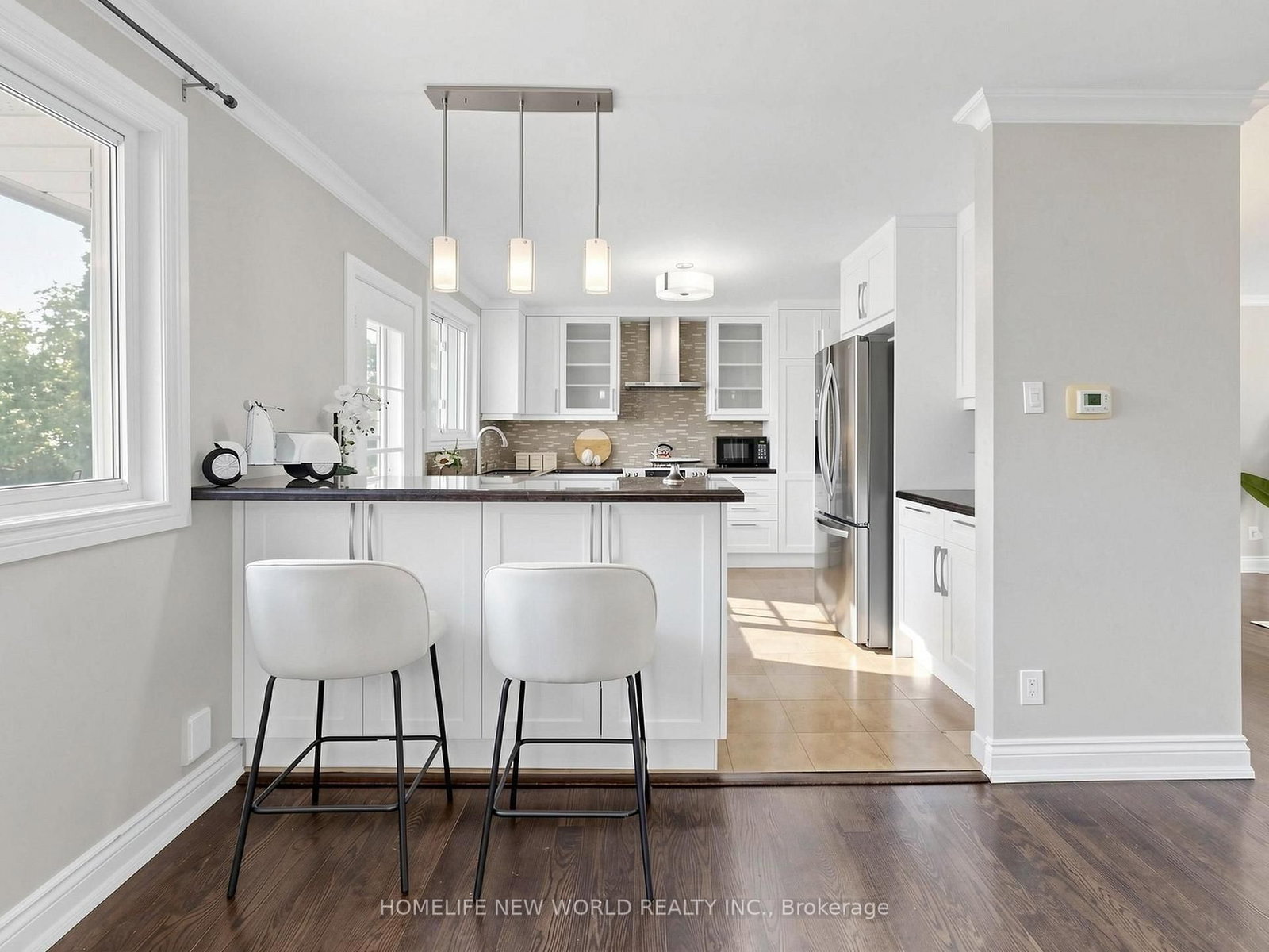 5 Alderdale Court • Toronto, ON photo 5