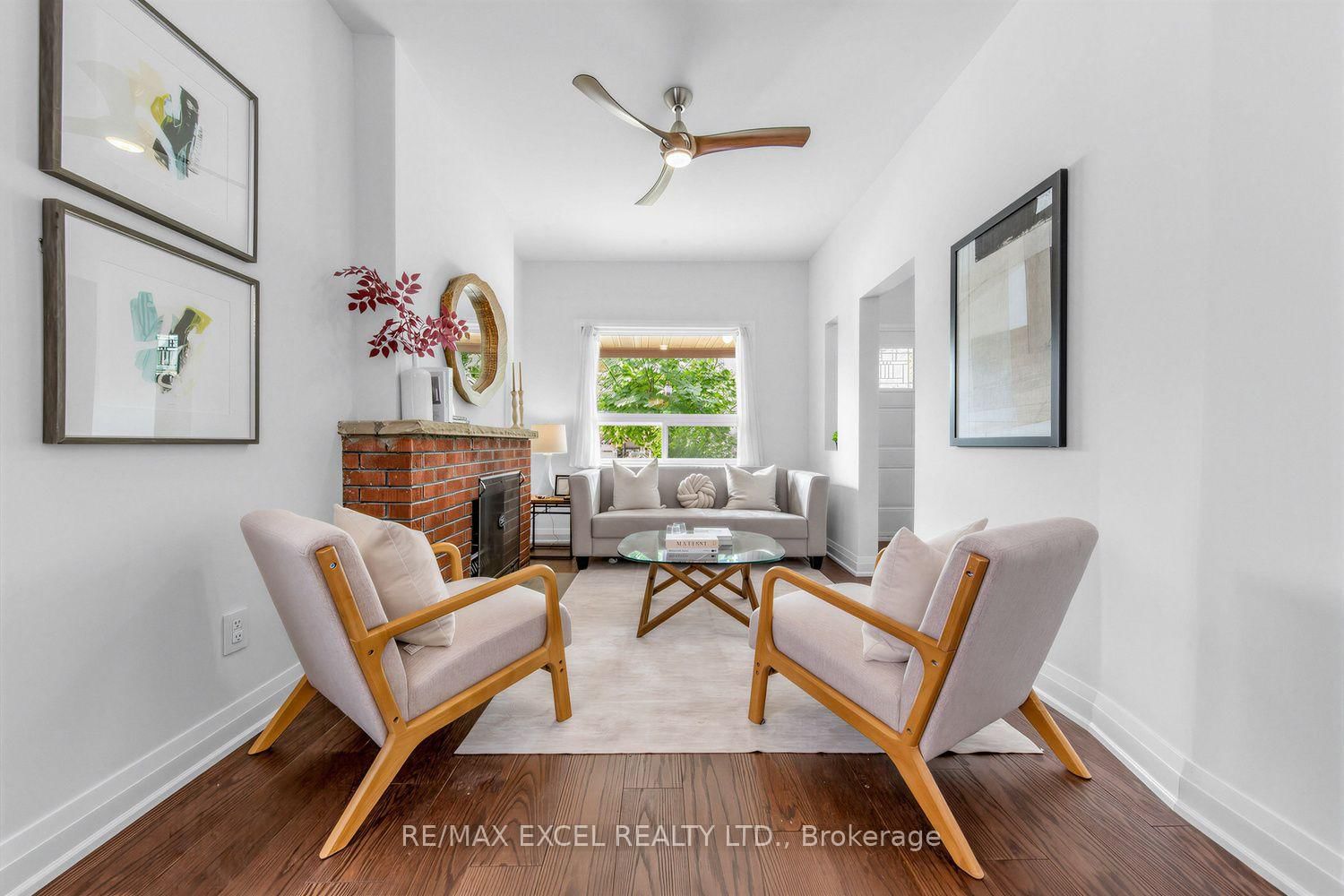 165 Winona Drive • Toronto, ON photo 4