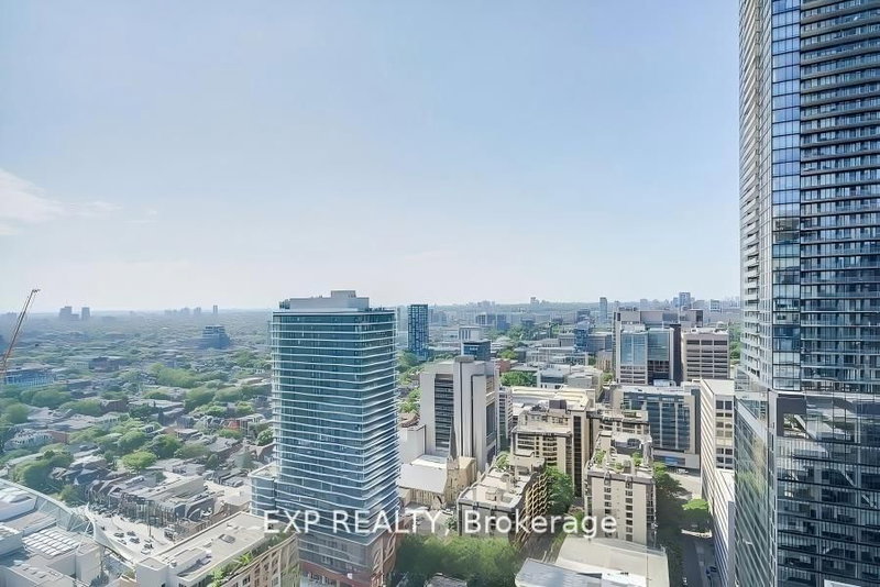 3703 - 238 Simcoe Street