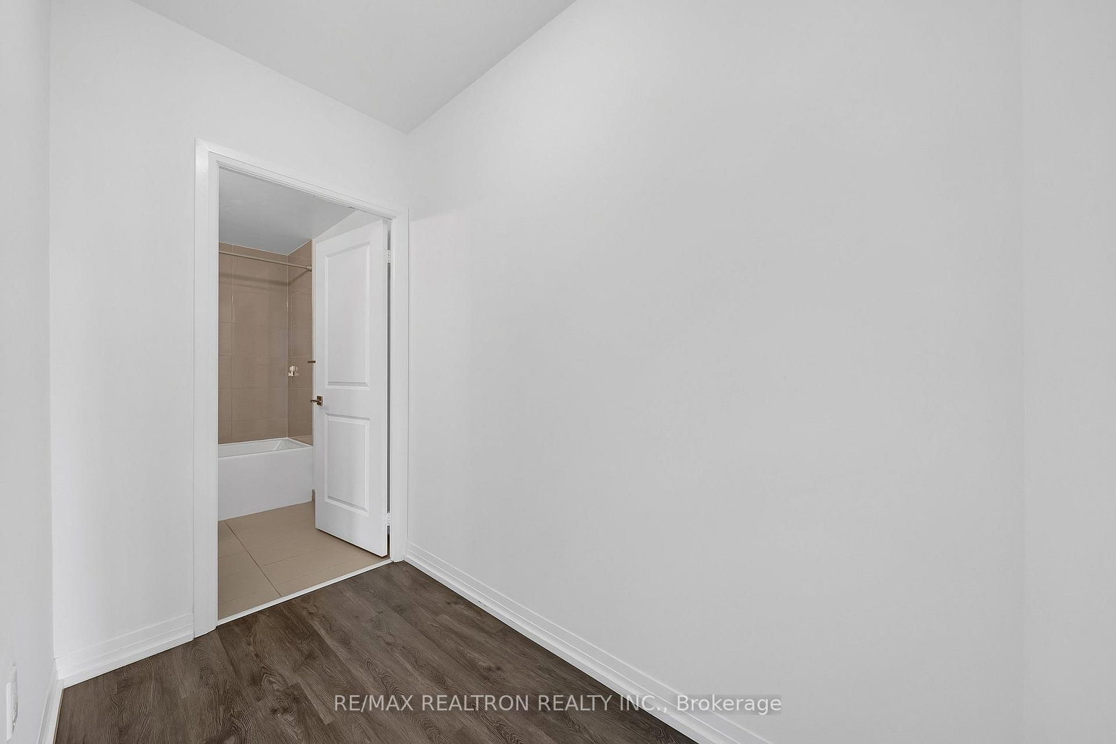 251 Jarvis Street • #514 • Toronto, ON photo 15