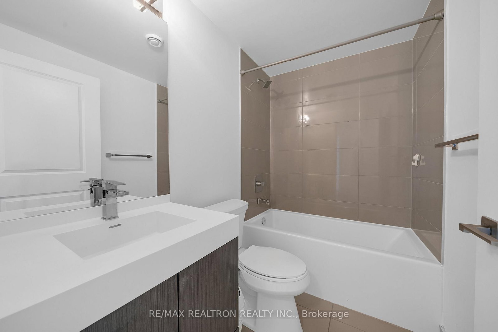 251 Jarvis Street • #514 • Toronto, ON photo 16