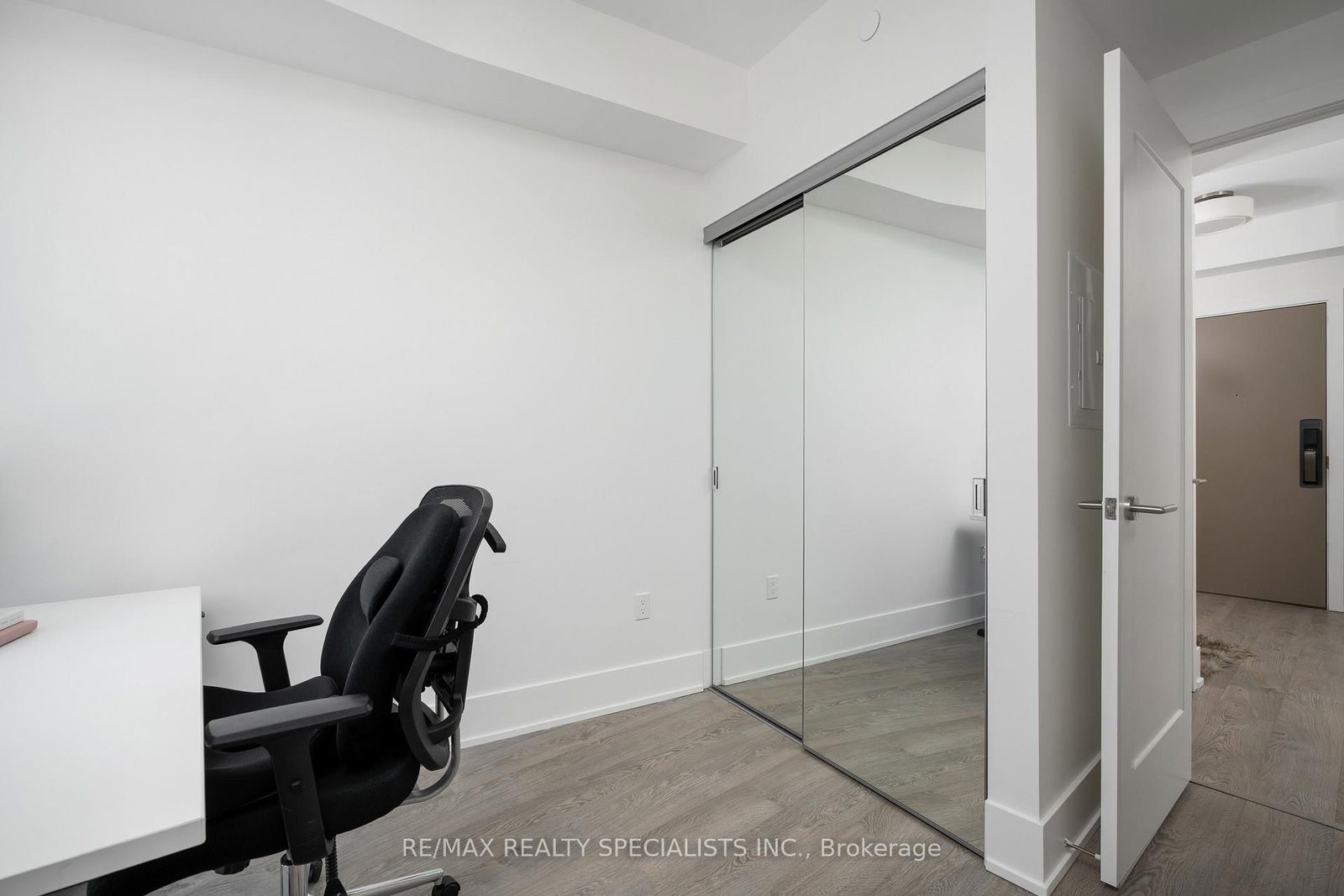 10 York Street • #4303 • Toronto, ON photo 21