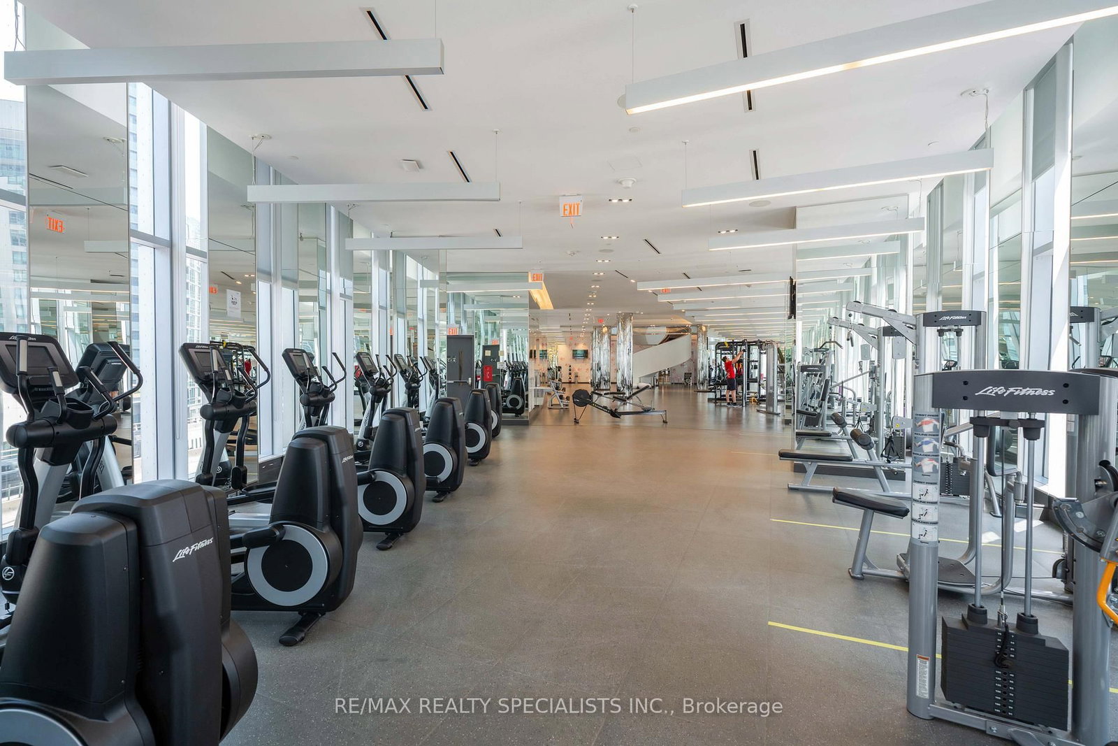 10 York Street • #4303 • Toronto, ON photo 37
