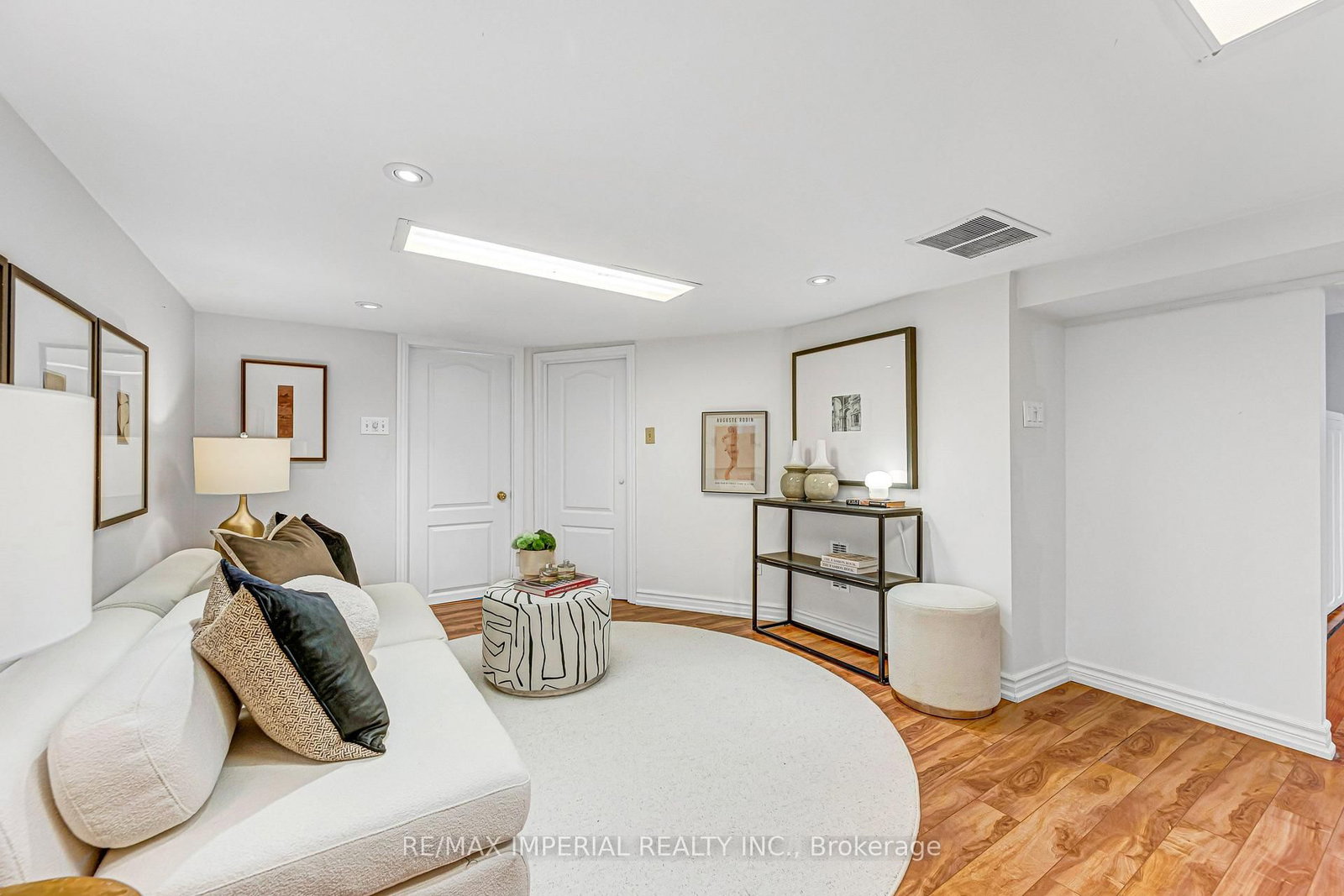 609 Millwood Road • Toronto, ON photo 23