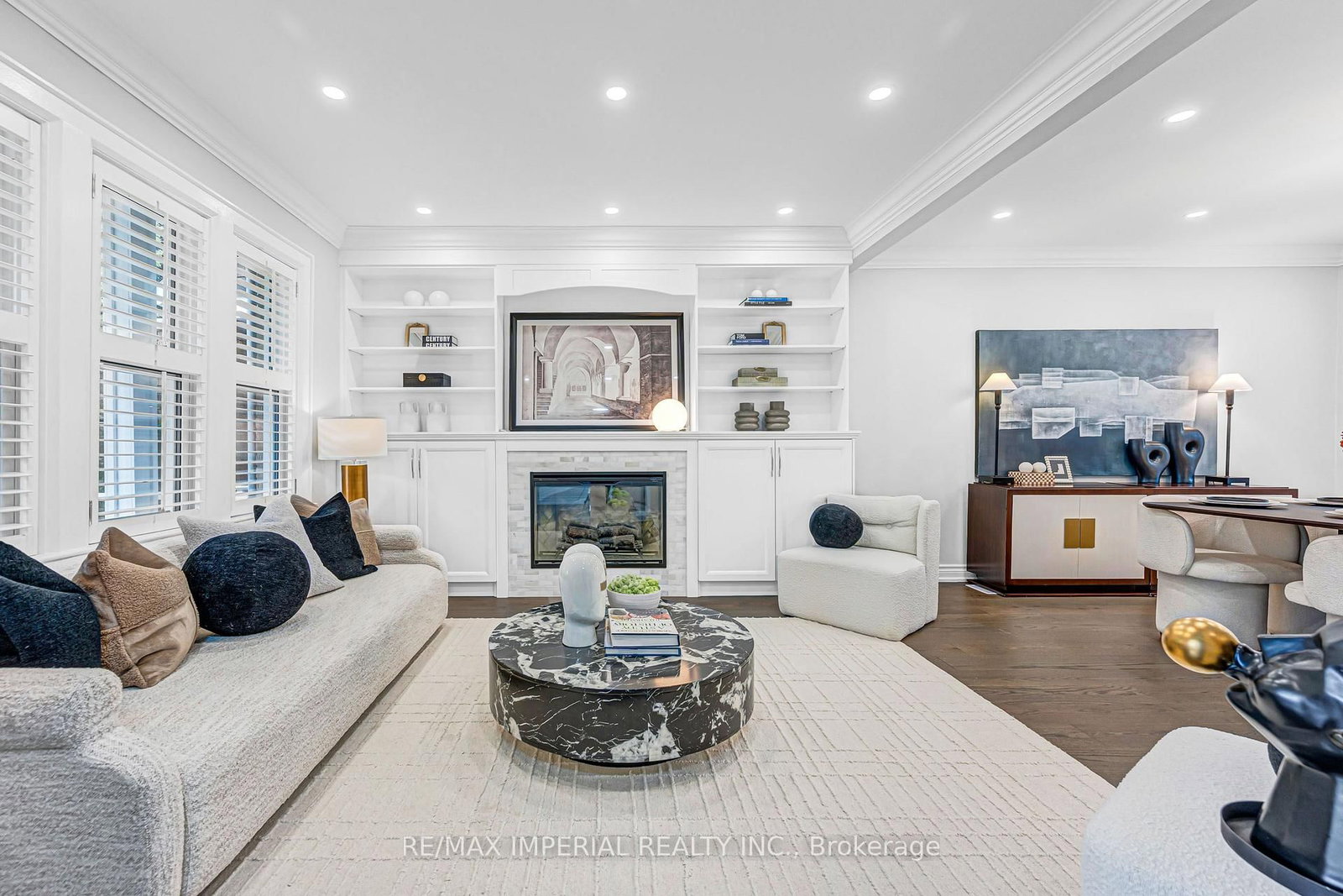 609 Millwood Road • Toronto, ON photo 6