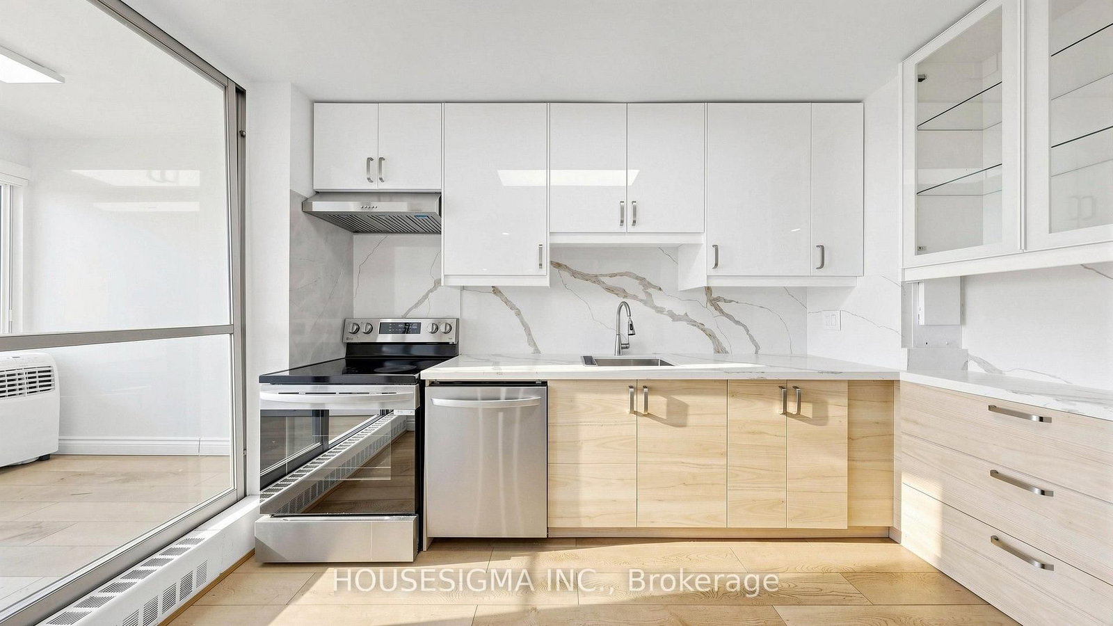 725 Don Mills Road • #305 • Toronto, ON photo 14