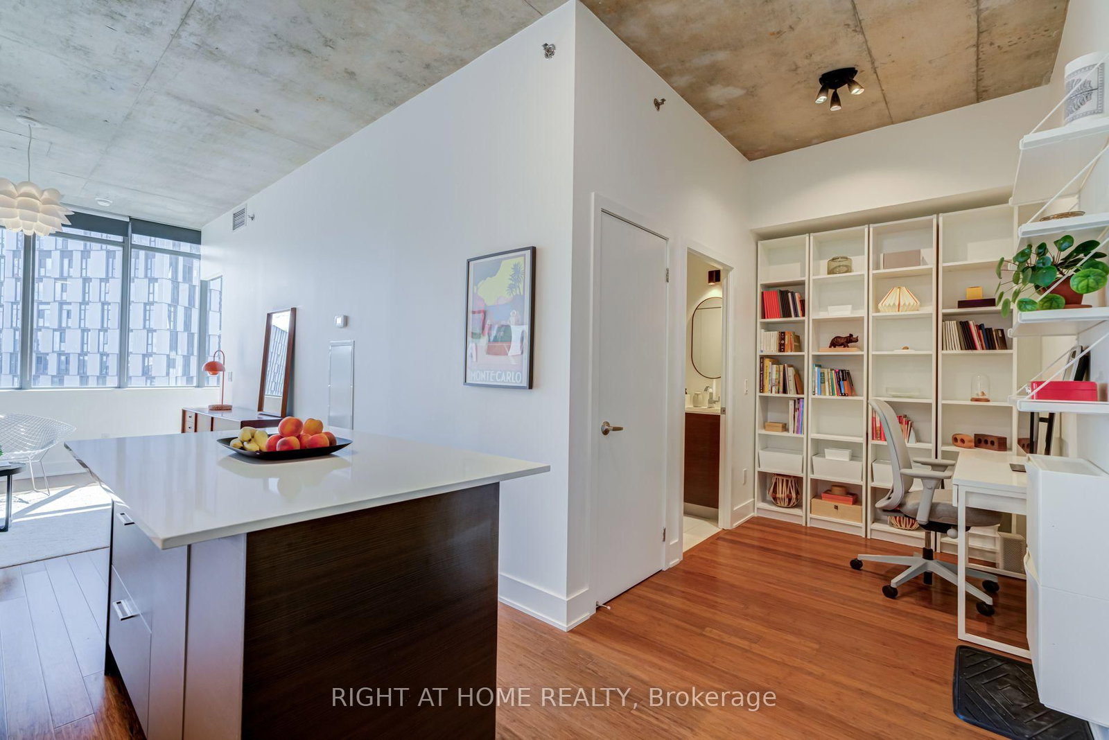 90 Trinity Street • #805 • Toronto, ON photo 16