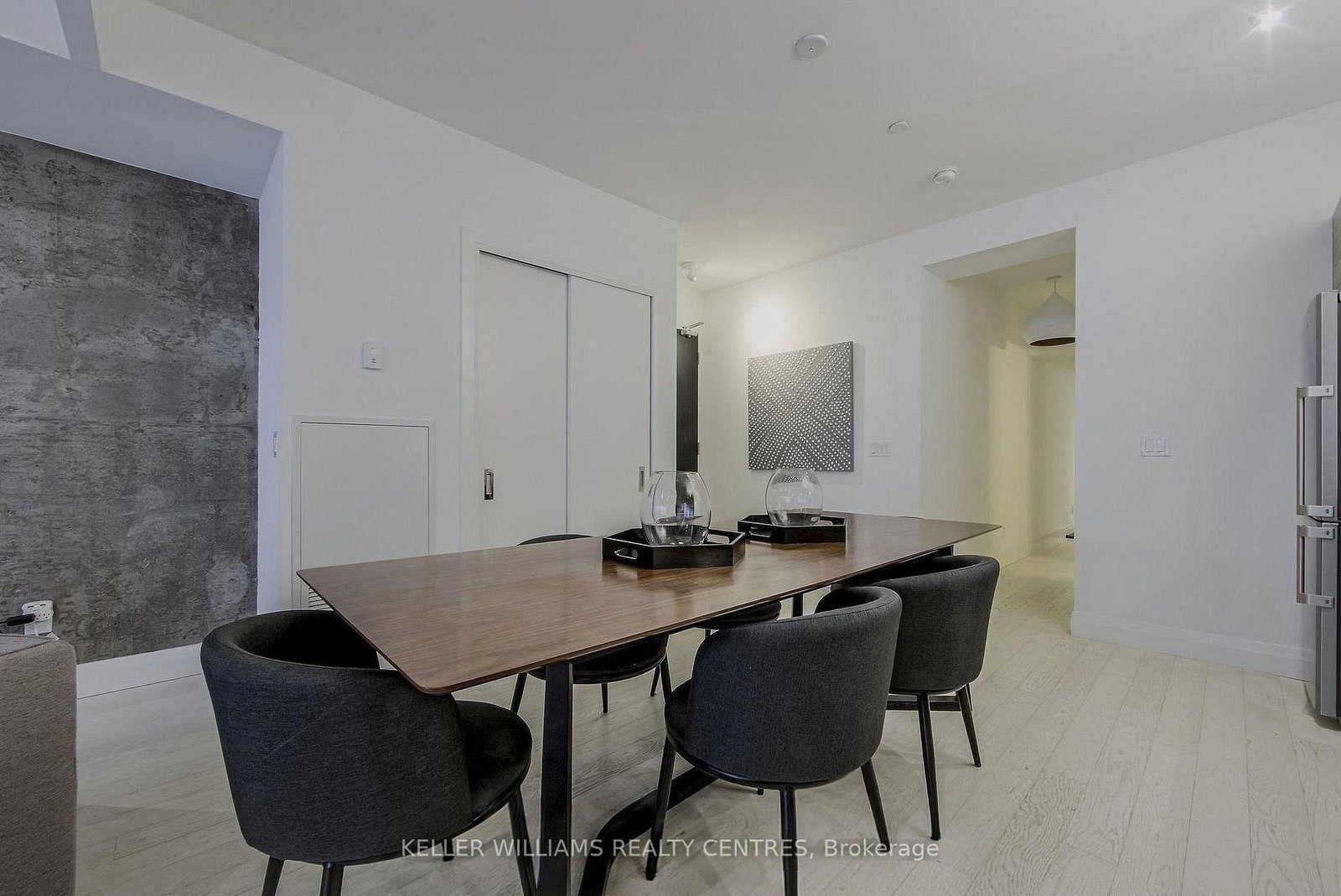 224 King Street West Street W • #501 • Toronto, ON photo 5