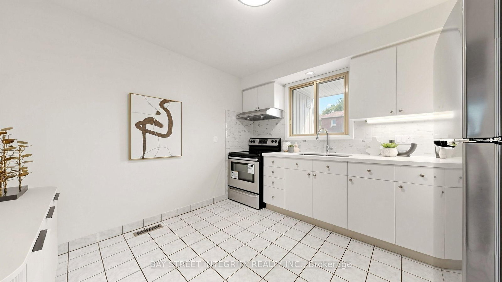 28 Townsend Road • Toronto, ON photo 12