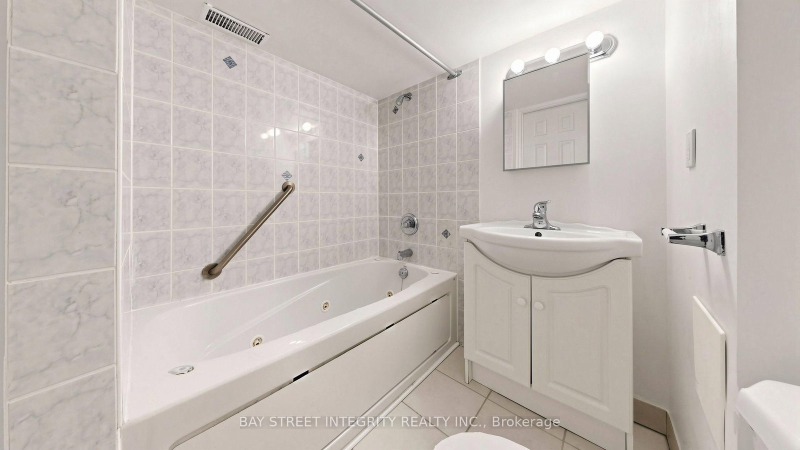 28 Townsend Road • Toronto, ON photo 37