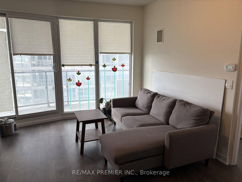 3105 - 2221 Yonge Street
