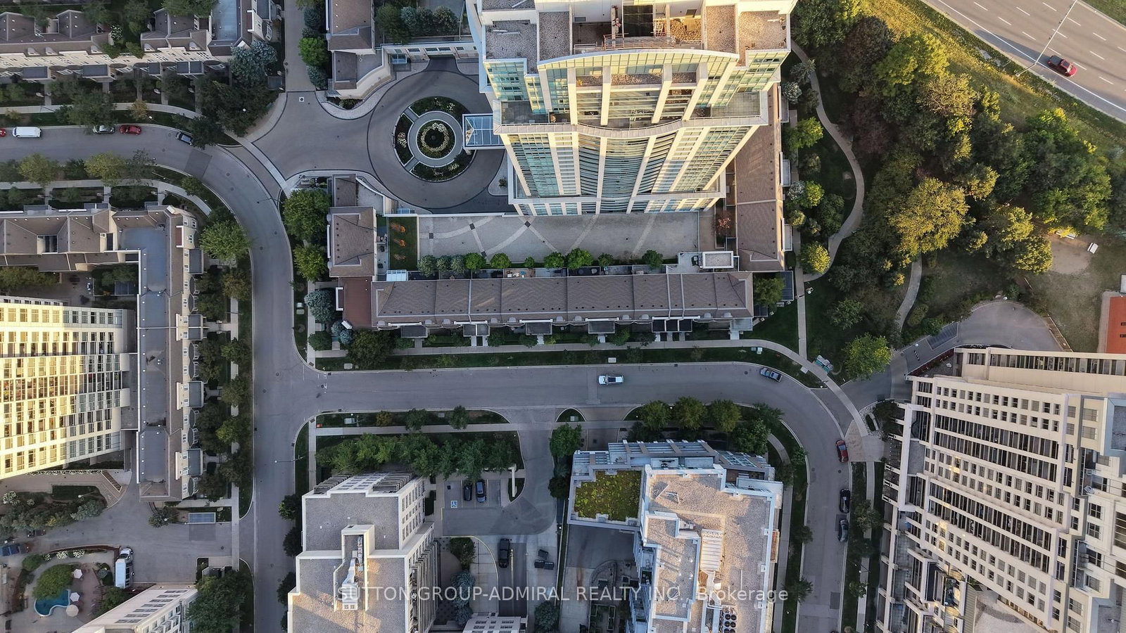 38 Kenaston Gardens • #GV108 • Toronto, ON photo 15