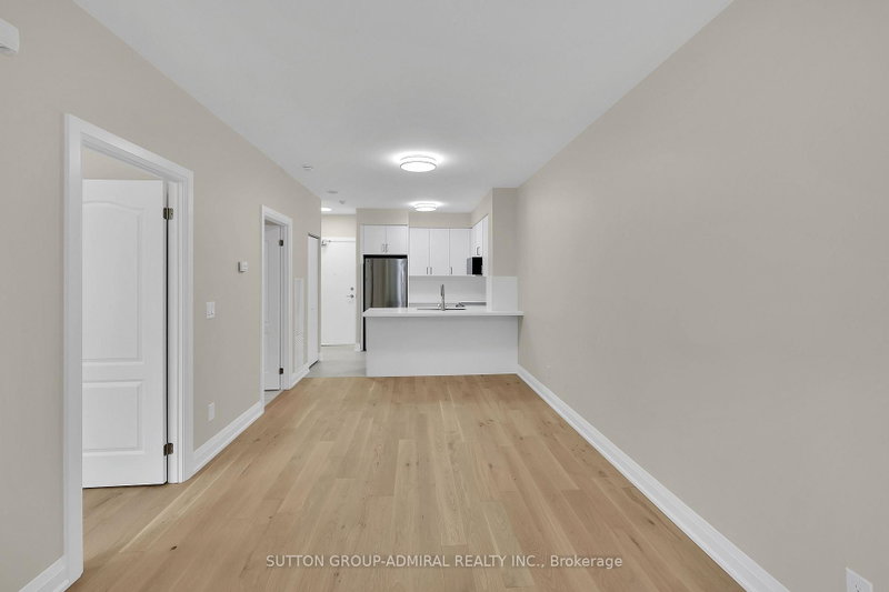 38 Kenaston Gdns photo 4