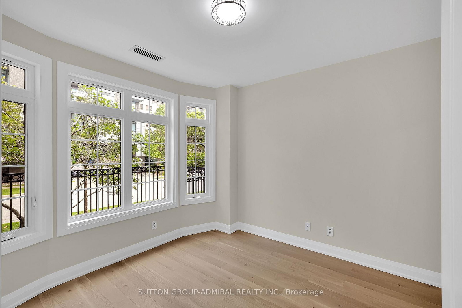 38 Kenaston Gardens • #GV108 • Toronto, ON photo 8