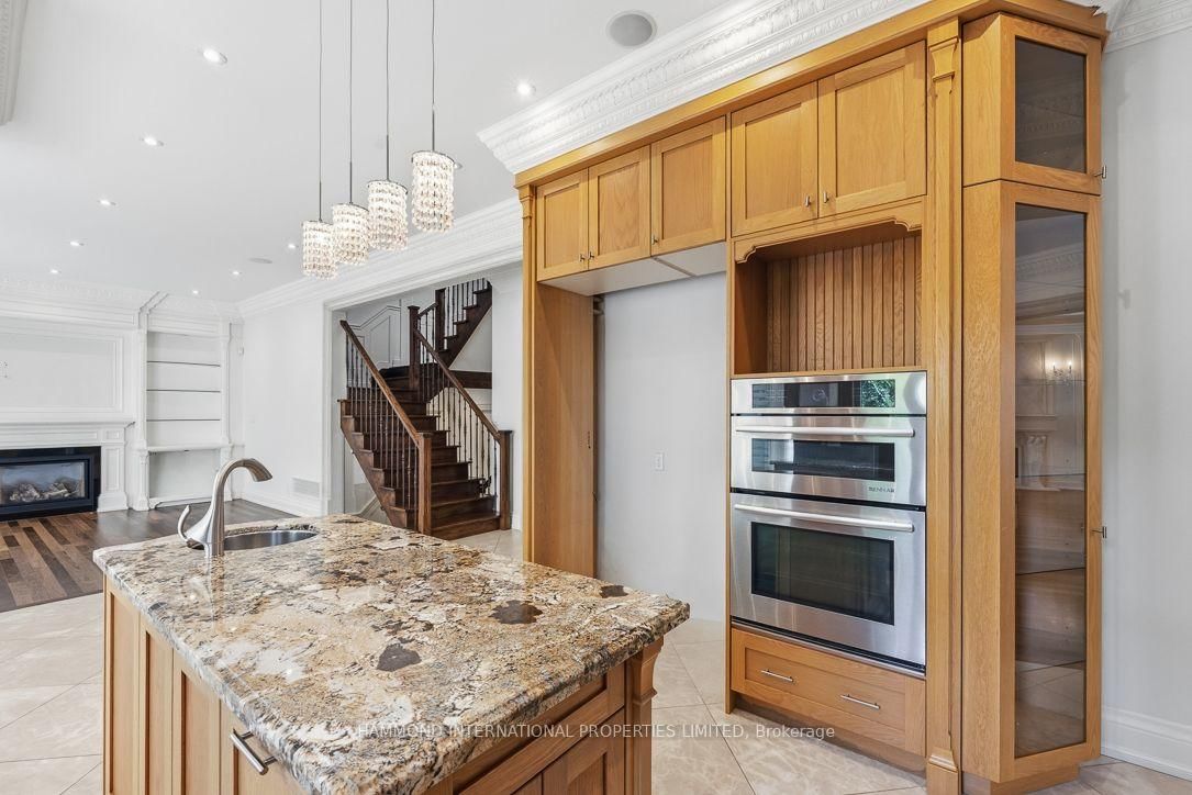 2706 Bayview Avenue • Toronto, ON photo 13